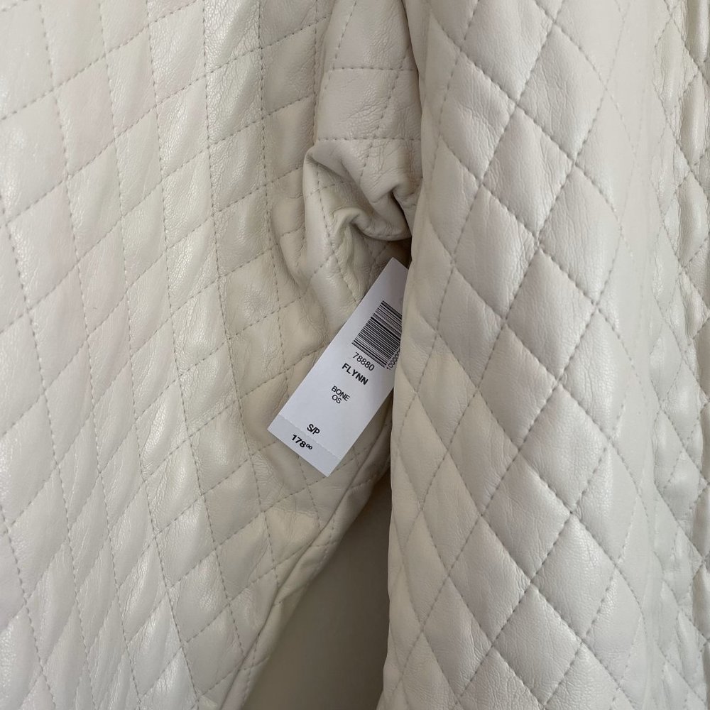 Aritzia | Sunday Best Flynn Shirt Jacket in Bone - Picture 3 of 5